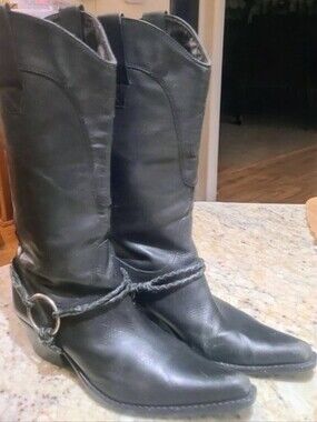Lariat Black Leather Western Heeled Boots with Braided Harness
